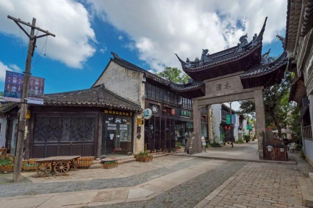 毁灭战士4